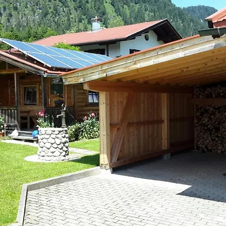 Bergidyll Apartment *